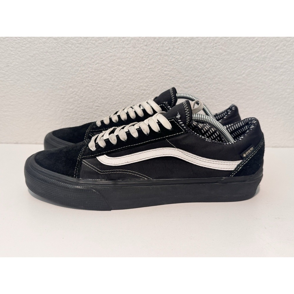 VANS Premium Old Skool Gore-Tex Skate Shoe Mens Sz 11 Black Sneaker Waterproof